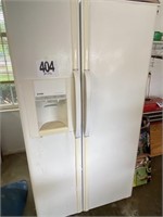 Kenmore Side by Side Refrigerator (Garage)