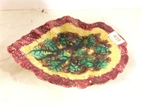 Majolica pottery leaf dish