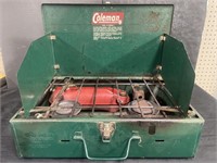 Experienced Classic Green Coleman Camp Stove