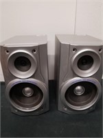 Two Panasonic Two-way speaker / bass reflex