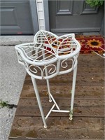 Metal Plant Stand