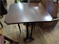 Edwardian Mahogany Sutherland Table