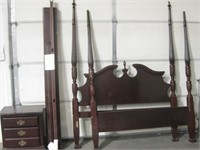 Queen Size 4-Post Bed Frame & 1 Night Stand