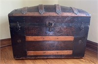 Hammered Metal Dome Top Steamer Trunk