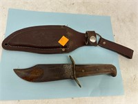 Knife w/ Sheath