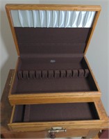 (B) Wooden Kenized silverware box