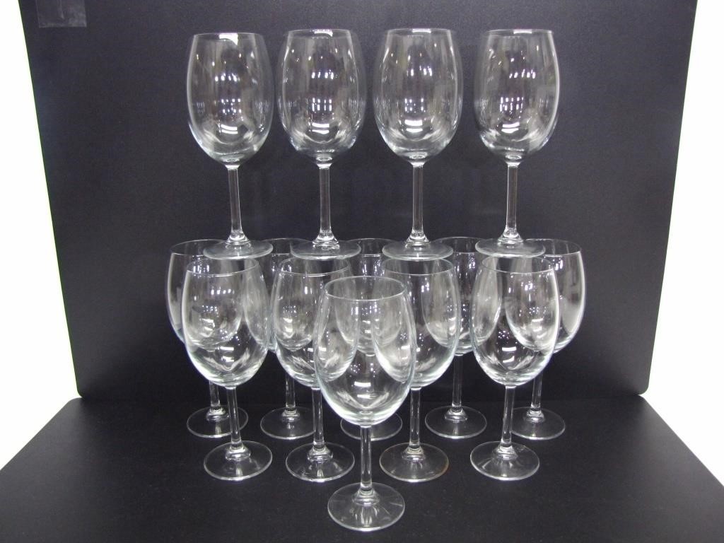 SET OF 14 WINE GLASSES