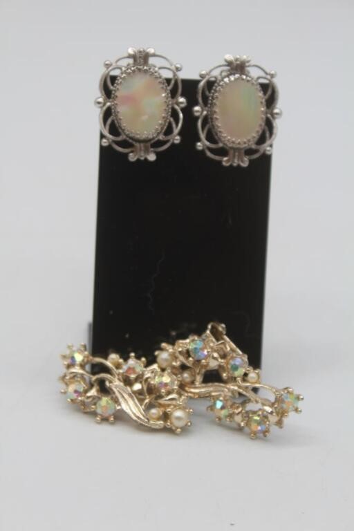 Vintage Clipon Earrings