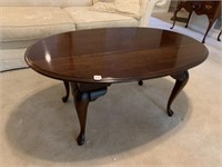COFFEE TABLE WITH QUEEN ANNE LEGS, 46" X 28" 20