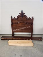 ANTIQUE SINGLE BED