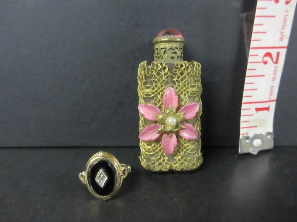 VINTAGE PERFUME BOTTLE & GOLD PLATED RING