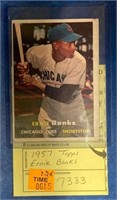 1957 TOPPS ERNIE BANKS CARD