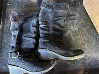 Women's Boots (Sz 10-11)