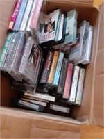Boîte pleine de cassettes