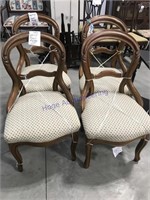 Set of 4 Queen Anne style chairs