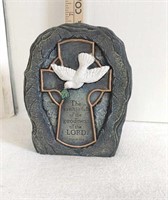 Psalm 33:5 Statue