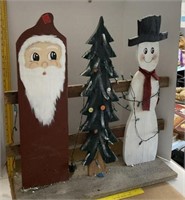 Wooden Holiday Decor