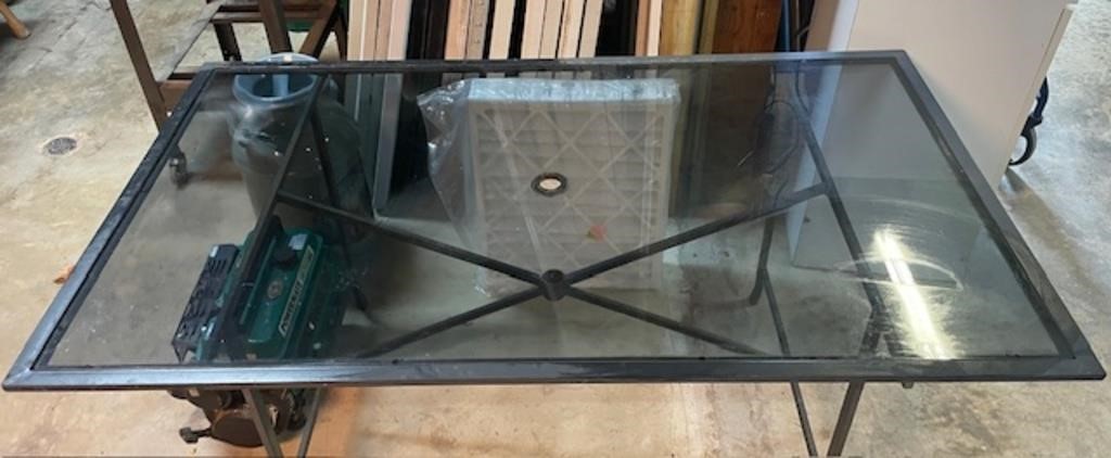 METAL & GLASS OUTDOOR TABLE