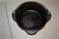 Griswold #7 Cast Iron Dutch Oven