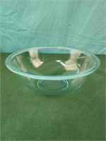 VTG Pyrex Glass Mixing Bowl  9.5" diameter 4"
