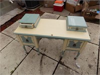 Kids Vanity Table