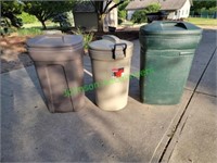 3 Rubbermaid trash cans