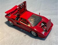 Red Lamborghini Countach 1/18 Scale