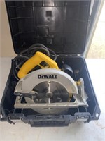 DeWalt skill saw in case tested