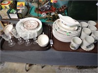 2 TRAYS CHINA WITH VILLEROY & BOCH, SPODE