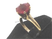10k gold ring w/ ruby, size 5.5