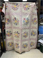 Full size, machine made quilt