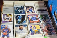 APPROX 2800 ASSORTED SPORTS TRADING CARDS