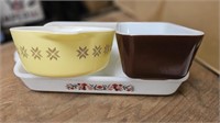 Small VIntage Pyrex