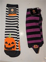 NEW 2PK Halloween Themed Socks