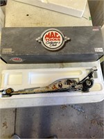 Mac Tools Yankees Drag Strip Car 2