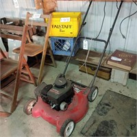 YardMachine Lawn Mower, 3.5HP, Briggs & Stratton