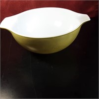 Pyrex green mixing bowl