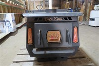 BLAZE KING SPACE HEATER STOVE / BRICK LINED