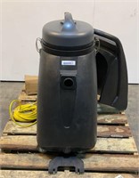 Renown Wet/Dry Vacuum REN08012