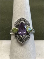 STERLING SILVER RING WITH PURPLE STONE, GREEN