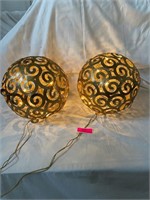 Lighted gold balls, 12 inches