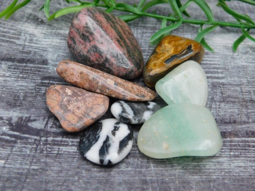 ROCKS, GEMSTONES, MINERALS, CRYSTALS, QUARTZ, GEODES, ROUGH