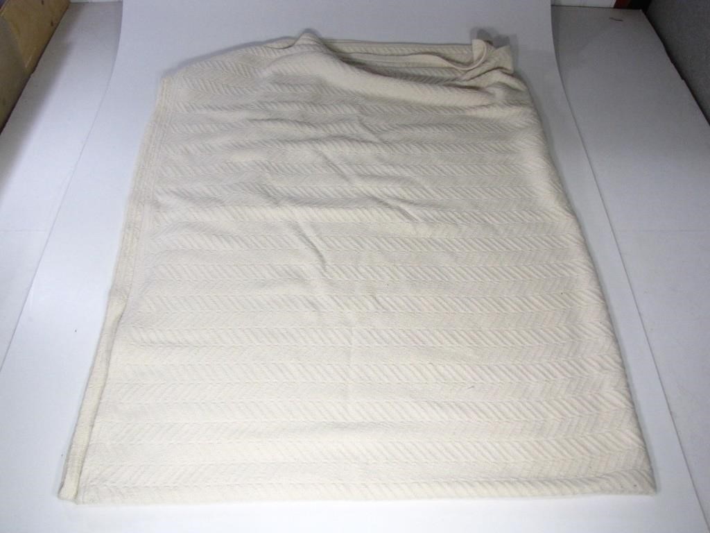 LARGE 100% COTTON BLANKET MADE IN PORTUGAL