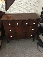 4 drawer oak Serpentine dresser