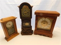 3 clocks 2 battery & 1 electric, untested