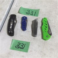 4 pocket knives