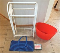SMALL QUILT RACK W/ RED PLASTIC TOTE