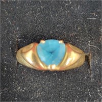 14k Gold Ring with Lt Blue Stone - sz 8.5 - 4.1gr