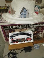 CHRISTMAS TREE STAND COVER W/ TRAIN & HOUSES