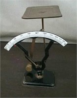 Box- Vintage Postage Weight Scale